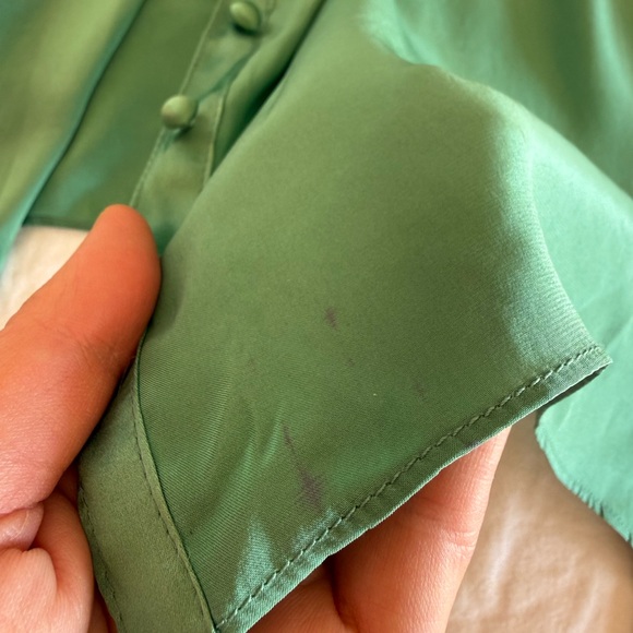 Anthropologie Elegant, Silk, Green Ruffle Blouse - Picture 8 of 8